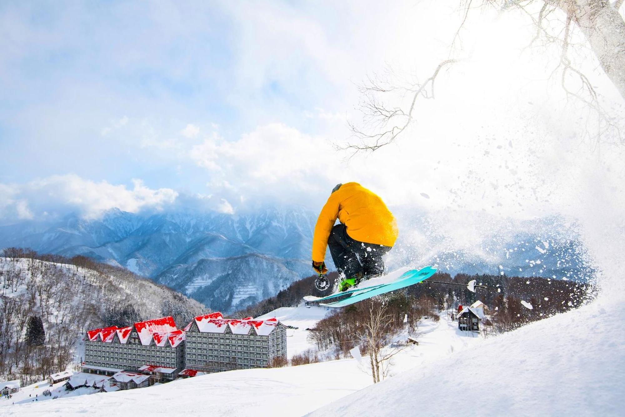 Hotel Green Plaza Hakuba Otari Bagian luar foto