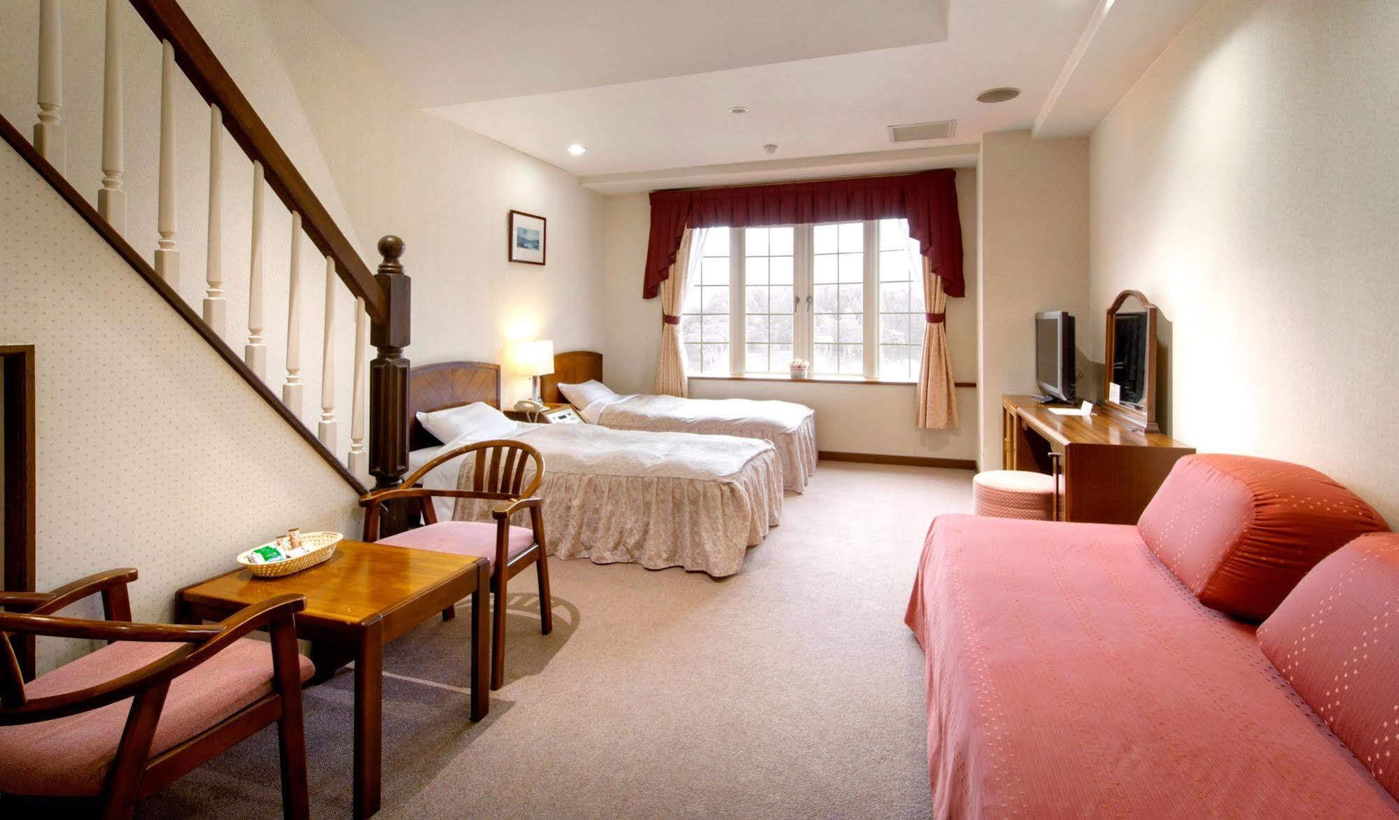 Hotel Green Plaza Hakuba Otari Bagian luar foto